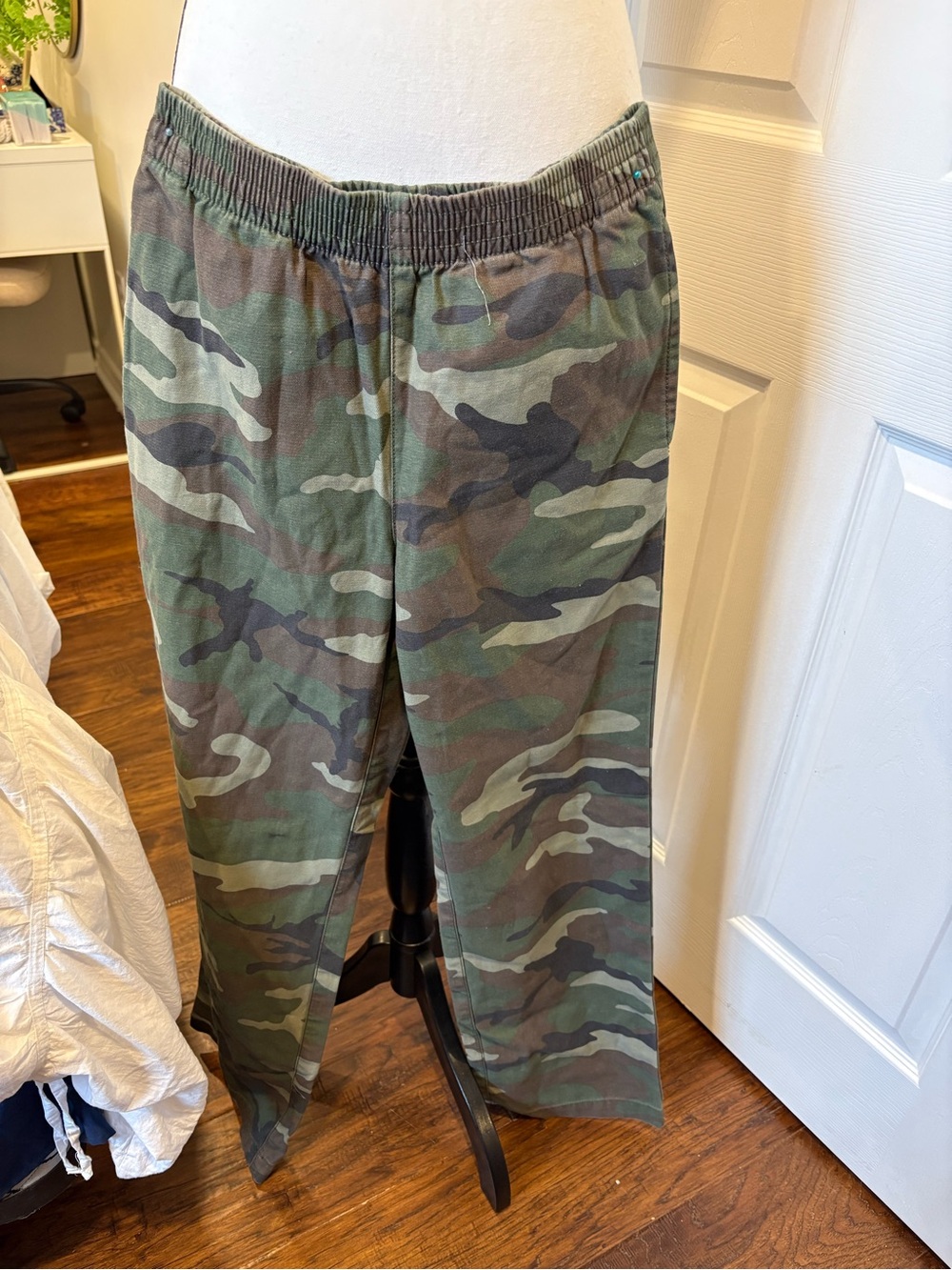 Aritzia TNA Camo Wide Leg Cotton Pants XXS Y2K Utility